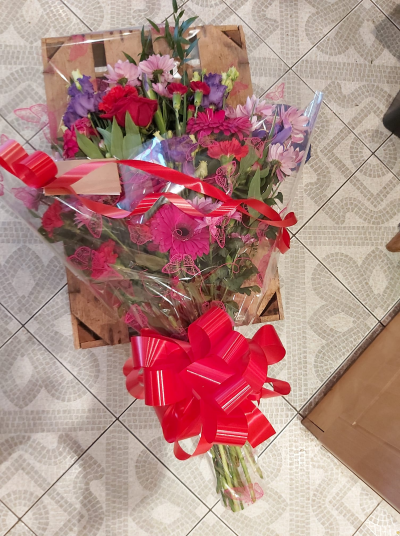 Maureen's Florist - Red Bouquet
